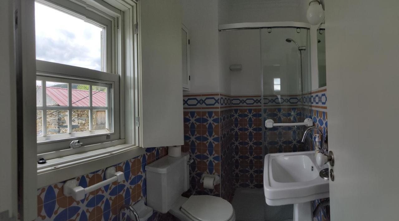 Vila Nazare Bed & Breakfast Castro Daire Eksteriør bilde